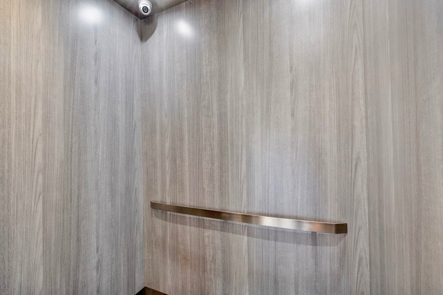 More Photos Of 2400 NW 16th Street Rd, Miami Apartments For Sale