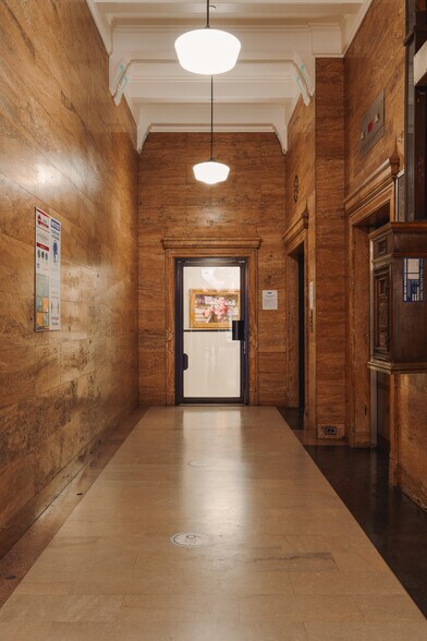 More Photos Of 122 E 7th St, Los Angeles Loft Creative Space For Lease