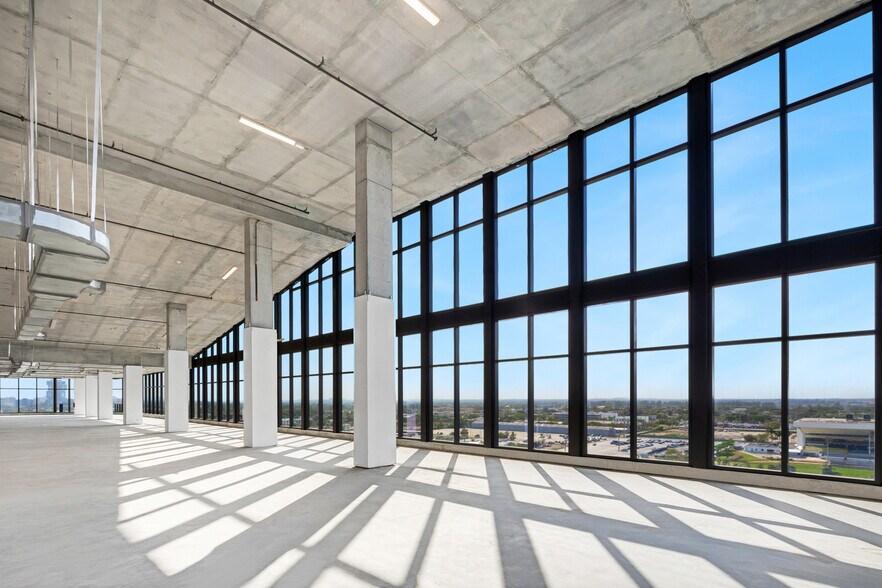 More Photos Of 800 N Federal Hwy, Hallandale Beach Office For Lease