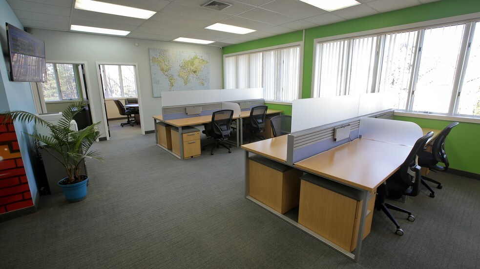 More Photos Of 4-14 Saddle River Rd, Fair Lawn Coworking Space