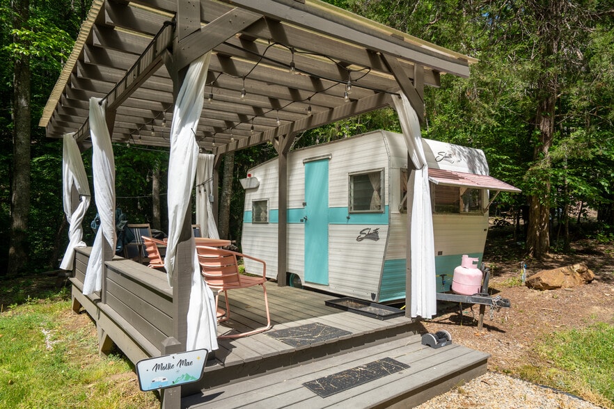 More Photos Of 38 Camp Ultima Blvd, Franklin Hospitality For Sale