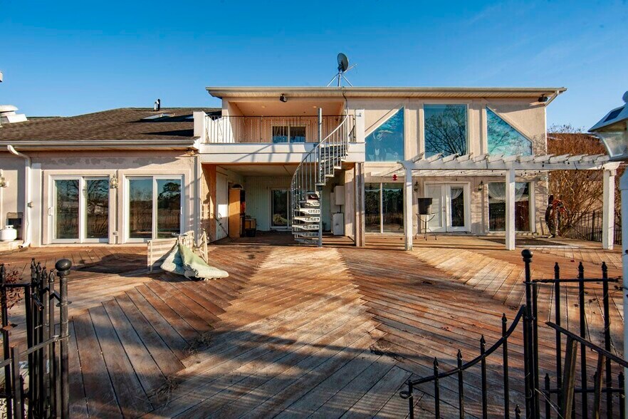 More Photos Of 98 Cumberland Ave, Estell Manor Land For Sale