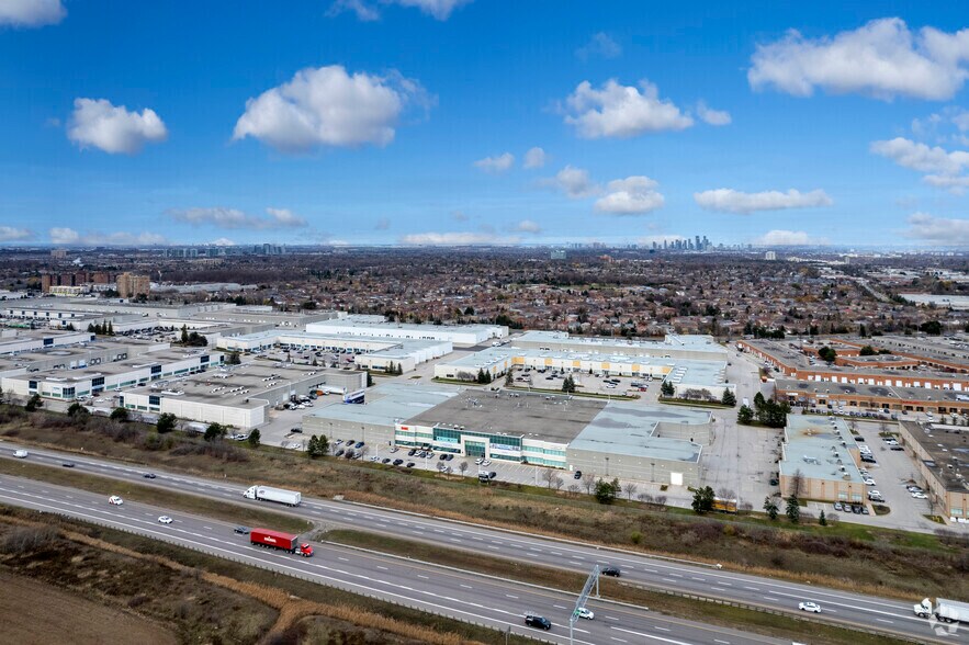 More Photos Of 3500 Laird Rd, Mississauga Manufacturing For Lease