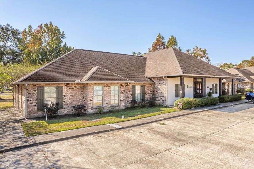 Primary Photo Of 2798 O'Neal Ln, Baton Rouge Office For Lease