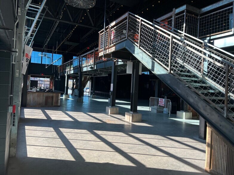 More Photos Of 3615 N Steele Blvd, Fayetteville Bar For Sale
