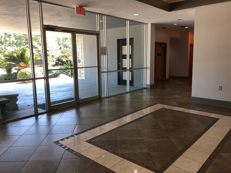 More Photos Of 2700 S Blair Stone Rd, Tallahassee Office For Lease
