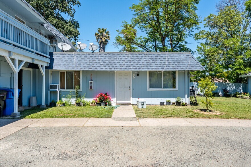 More Photos Of 1155 S Dora St, Ukiah Apartments For Sale