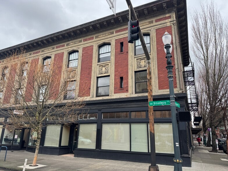 Primary Photo Of 306 NW Broadway, Portland Apartments For Lease