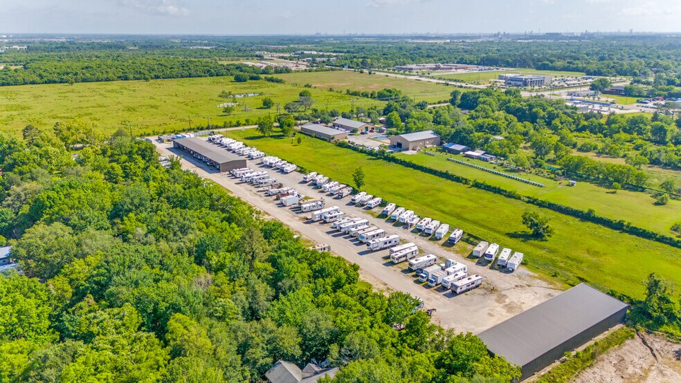More Photos Of 309 W Archer Rd, Baytown Self Storage For Sale
