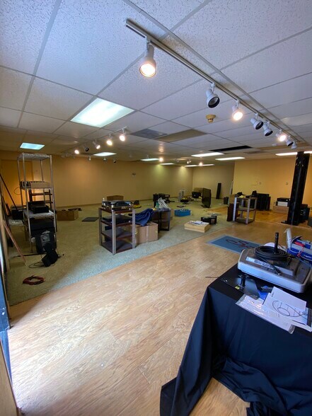 More Photos Of 1370-1376 E Cypress Rd, Covina Industrial For Lease