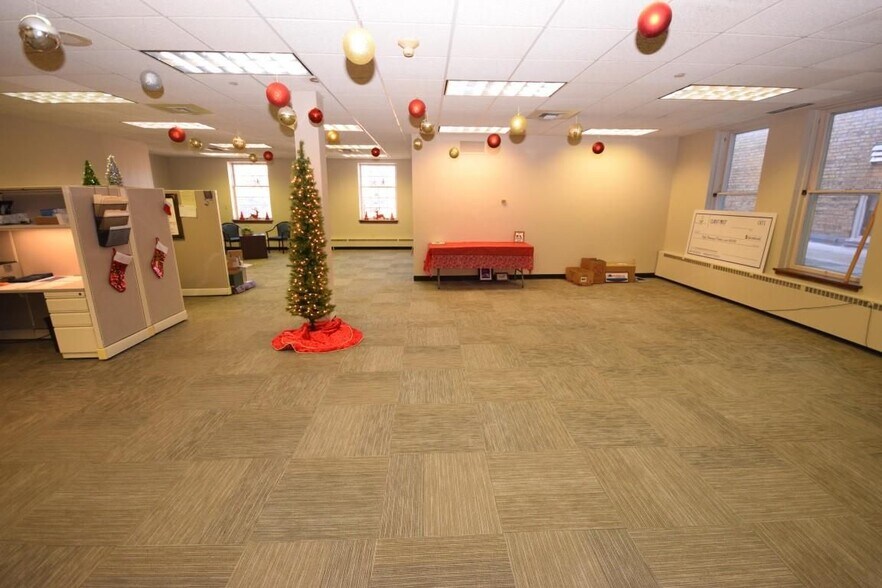 More Photos Of 215 MAIN STREET ZEILGLER BUILING, West Bend Office For Lease