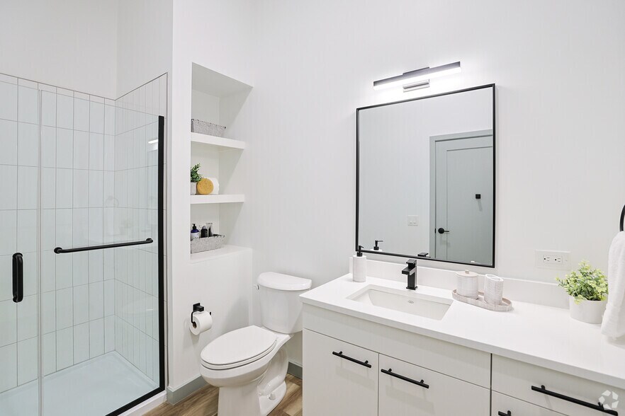 More Photos Of 39 Railroad Ave, Haverhill Apartments For Lease