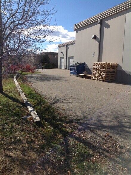 More Photos Of 500 S Arthur Ave, Louisville Research And Development For Sale