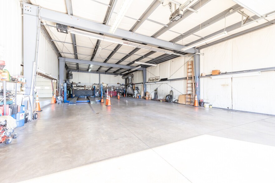 More Photos Of 85 Goodway Dr, Rochester Warehouse For Sale