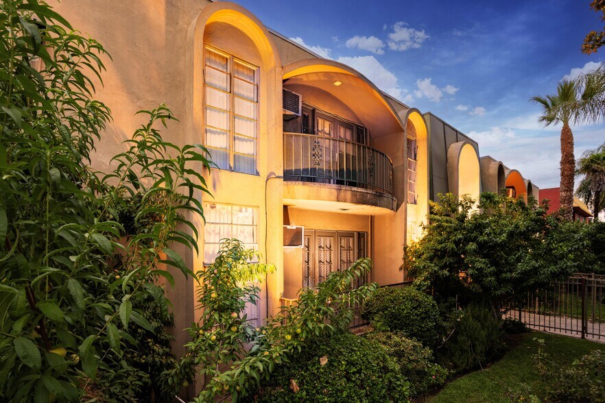 Primary Photo Of 14687 Rayen St, Panorama City Apartments For Sale