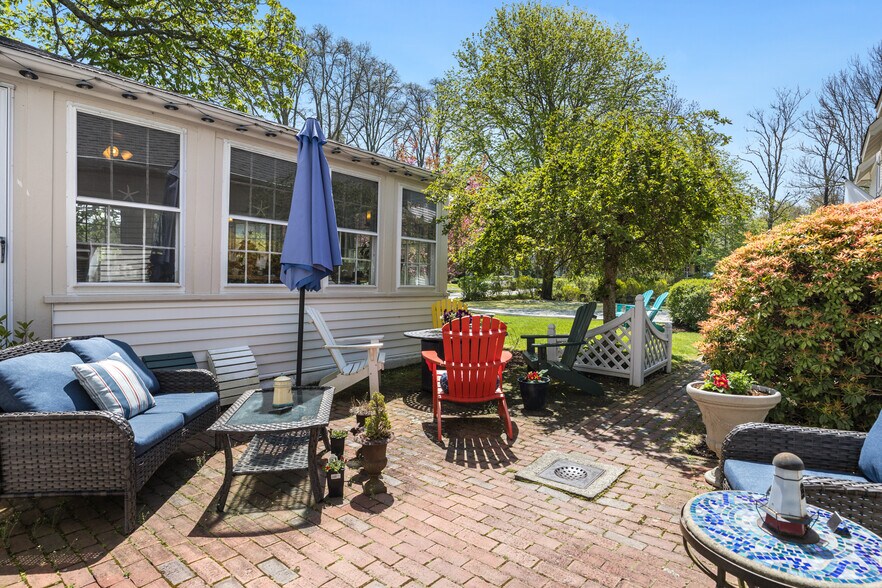 More Photos Of 1861 Main St, Brewster Hospitality For Sale