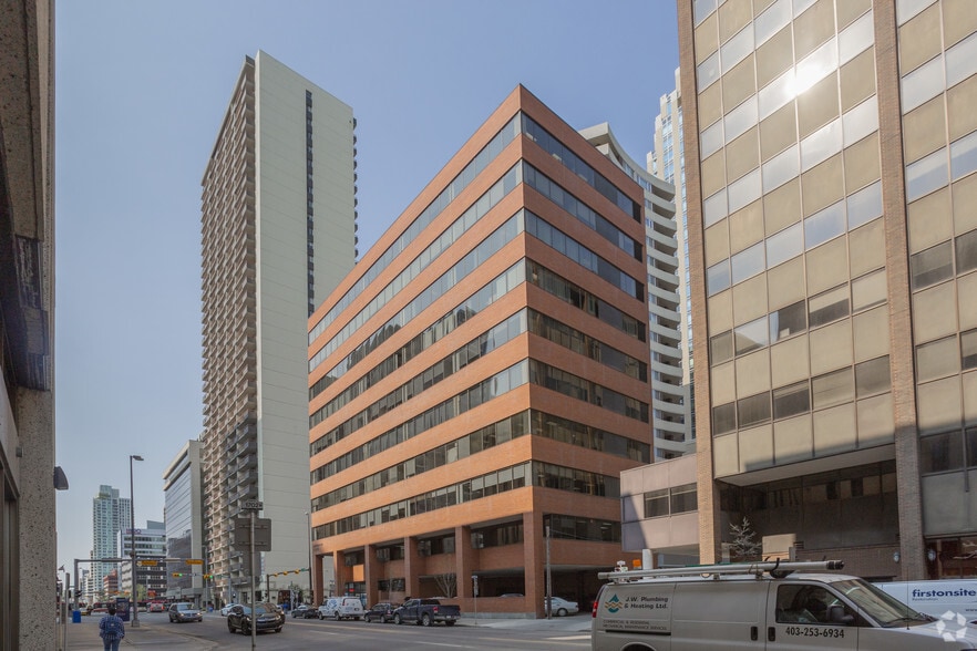 More Photos Of 900 6th Ave SW, Calgary Office Residential For Sale
