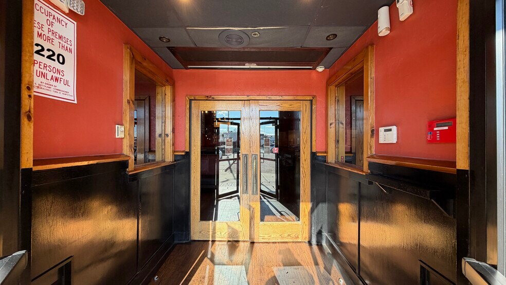 More Photos Of 2124-2162 Merrick Ave, Merrick Unknown For Lease