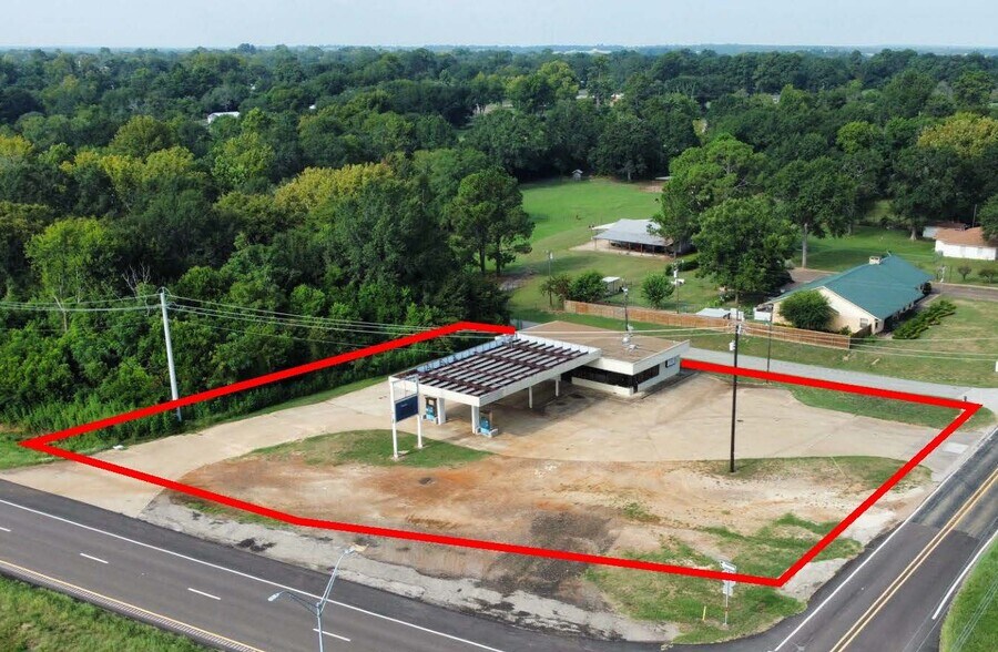 Primary Photo Of 316 Plum Street, Grapeland Freestanding For Sale