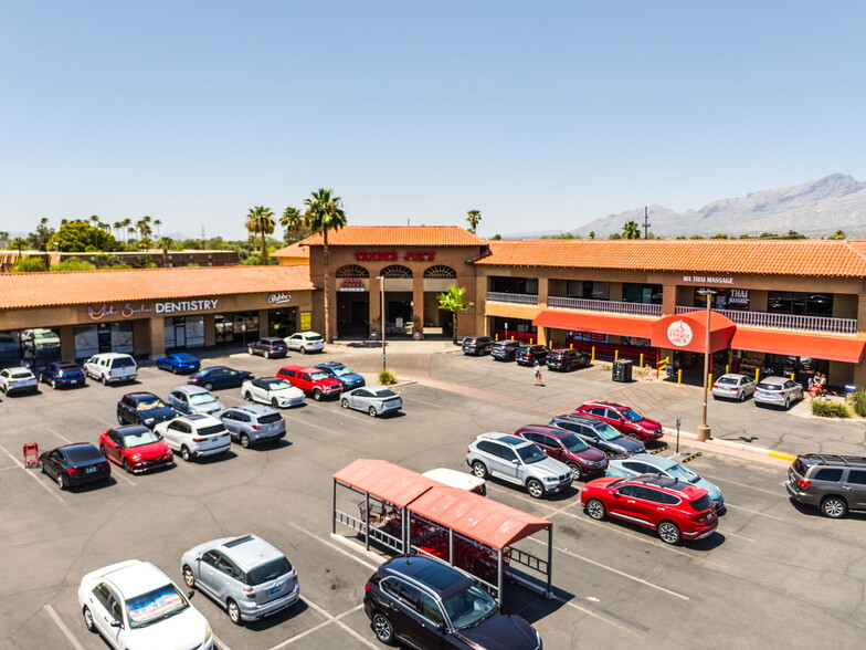 More Photos Of 1101 N Wilmot Rd, Tucson Unknown For Lease