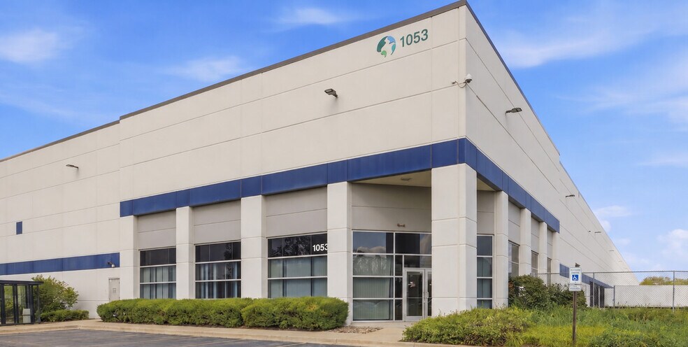 More Photos Of 1053 Schmidt Rd, Romeoville Warehouse For Lease