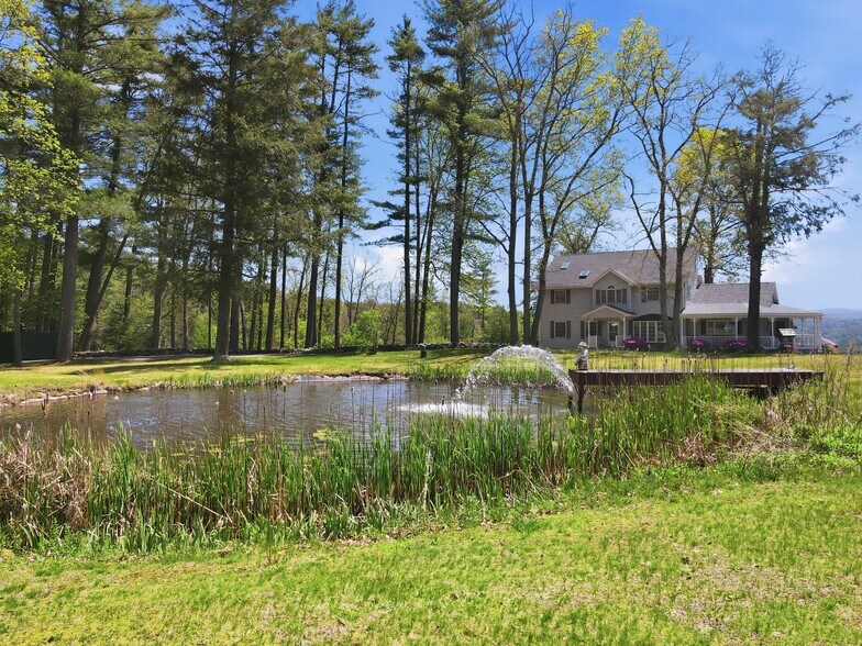 More Photos Of 120 Milford Hill Ln, Milford Flex For Sale