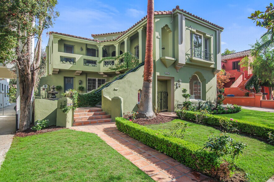 Primary Photo Of 1074 S Genesee Ave, Los Angeles Apartments For Sale