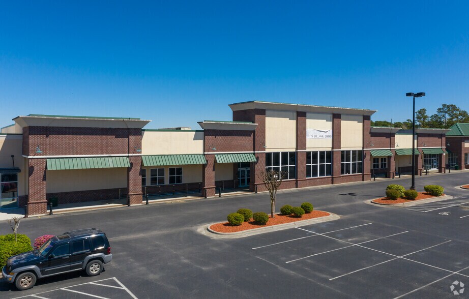 More Photos Of 925 Seaside Rd SW, Ocean Isle Beach General Retail For Lease