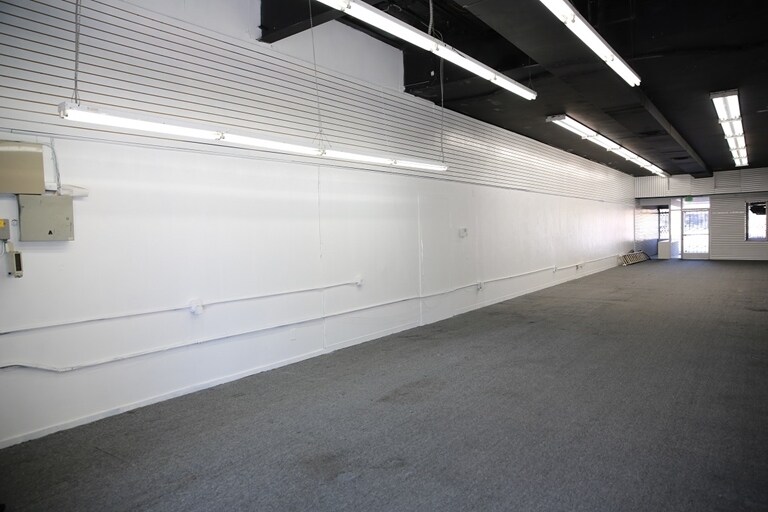 More Photos Of 4382-4390 Tweedy Blvd, South Gate Storefront For Lease