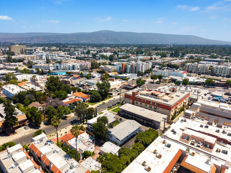 More Photos Of 11130 Huston St, North Hollywood Apartments For Sale
