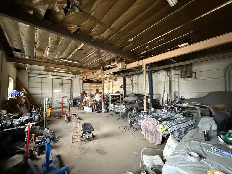 More Photos Of 355 S IL Route 83, Grayslake Warehouse For Sale