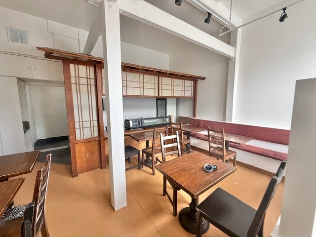 More Photos Of 3489 16th St, San Francisco Storefront Retail Residential For Lease
