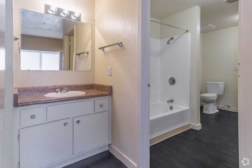 More Photos Of 6500 47th St, Sacramento Apartments For Sale