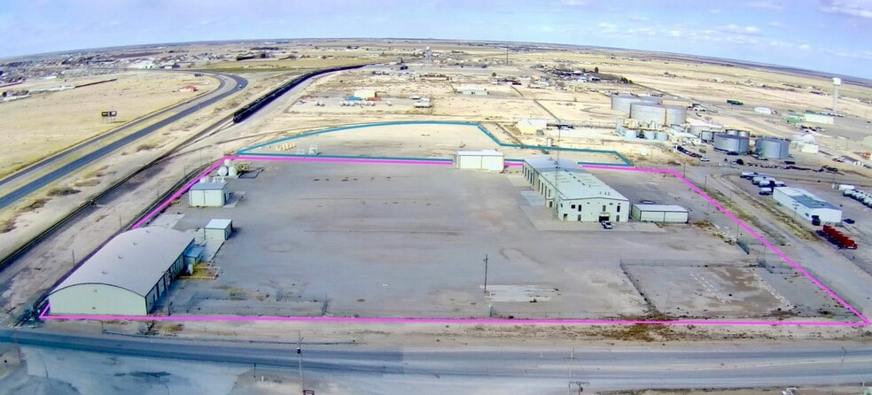 Primary Photo Of 2401 Sivley Rd, Artesia Truck Terminal For Sale