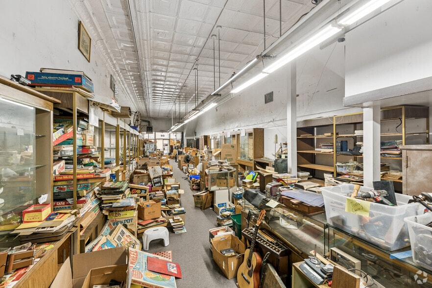 More Photos Of 1018 Fifth Ave, Pittsburgh Storefront Retail Residential For Sale