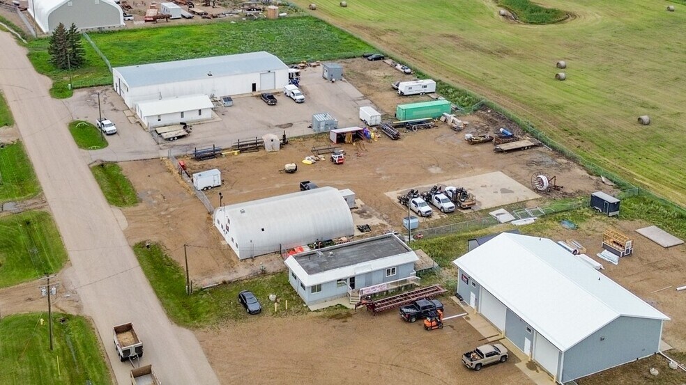More Photos Of 3804-47 Ave, Stettler Warehouse For Sale