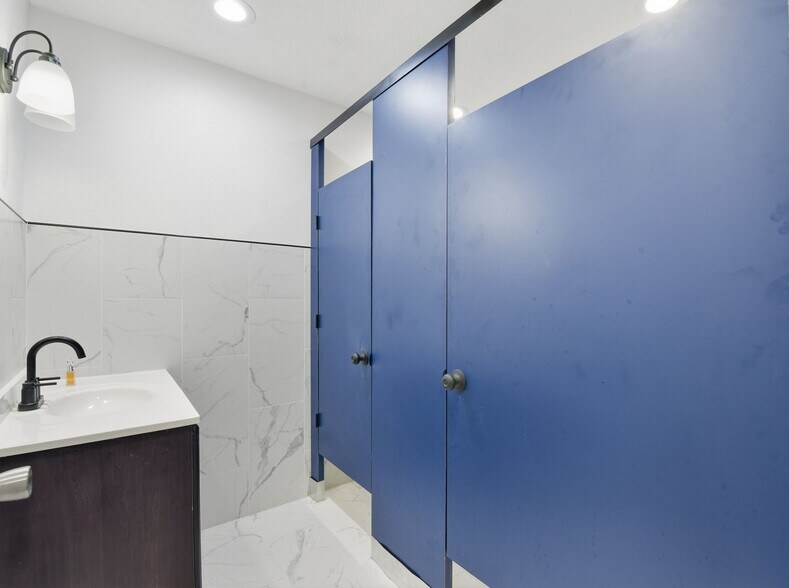 More Photos Of 3911 Fulton St, Houston Religious Facility For Lease
