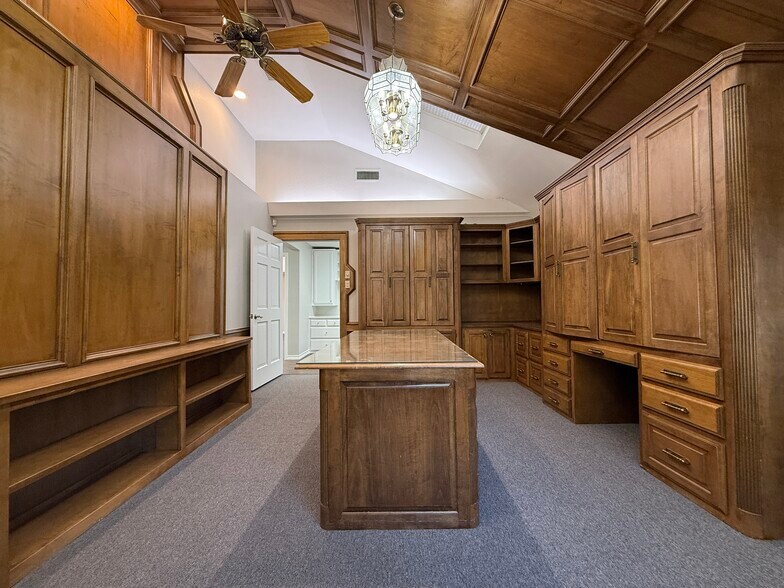 More Photos Of 2700 James St, Denton Industrial For Lease