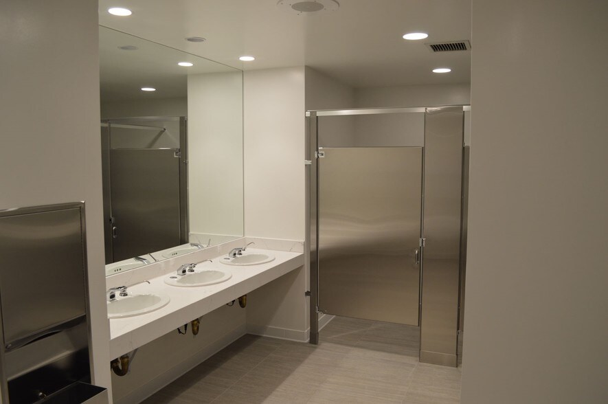 More Photos Of 515 Marin St, Thousand Oaks Office For Lease