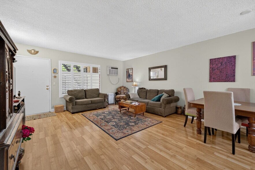 More Photos Of 1459 Stanley Ave, Glendale Apartments For Sale