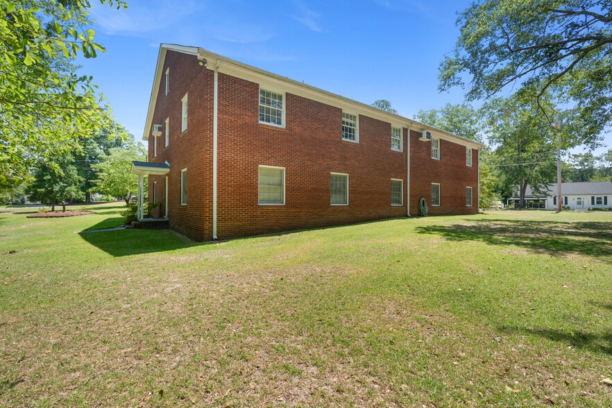 More Photos Of 1920 Park Ave, Rockingham Religious Facility For Sale