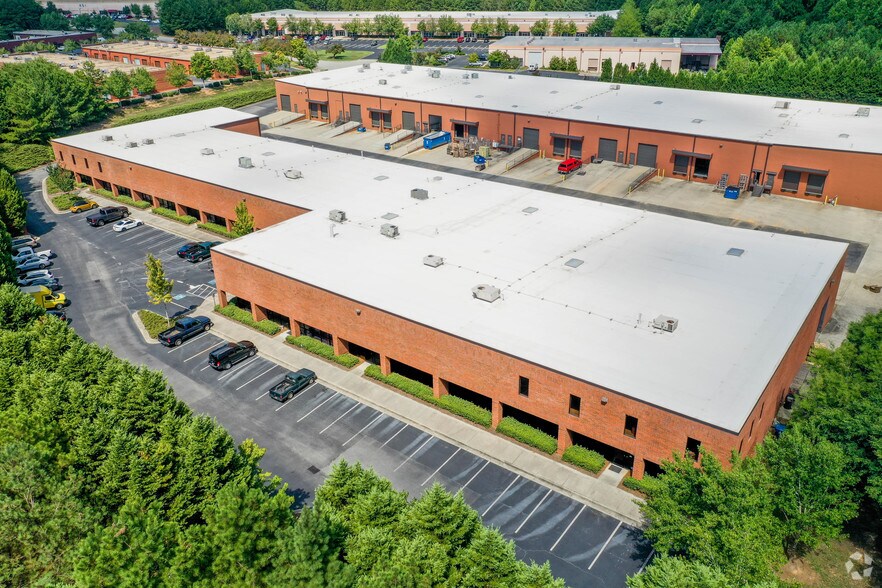 More Photos Of 4544 Atwater Ct, Buford Distribution For Lease