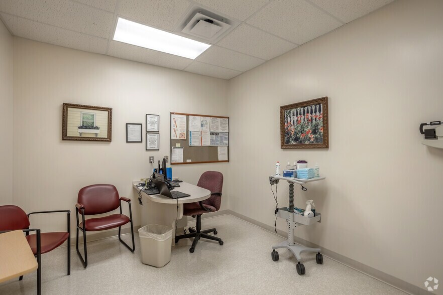 More Photos Of 7272 N Shepherd Dr, Houston Medical For Lease