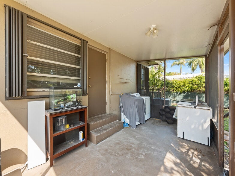 More Photos Of 1311-1315 N 19th Ave, Hollywood Multifamily For Sale