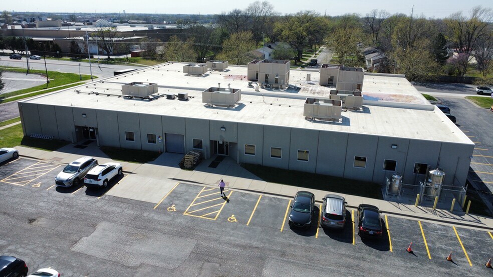 More Photos Of 9221 Quivira Rd, Overland Park Medical For Sale