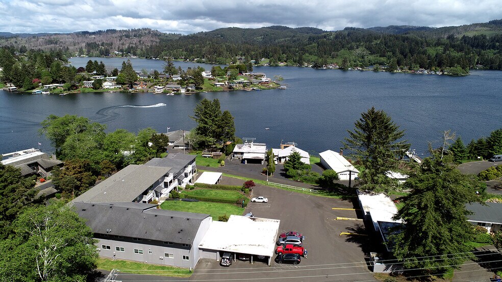 More Photos Of 3456 NE West Devil's Lake Rd, Lincoln City Apartments For Sale