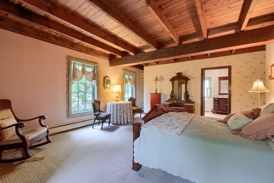 More Photos Of 9043 Mountain Rd, Alburtis Office Residential For Sale