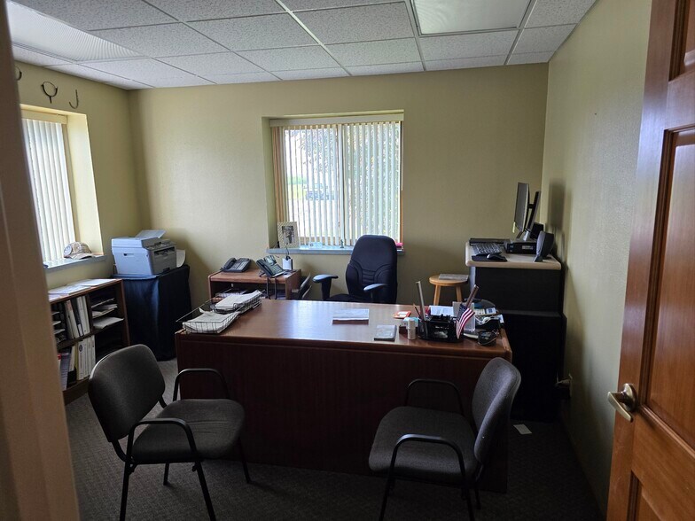 More Photos Of 855 Industrial Dr, Mondovi Distribution For Lease