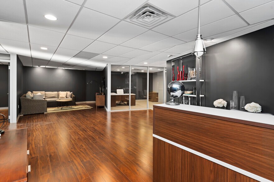 More Photos Of 403-405 N 2nd St, Harrisburg Office For Sale