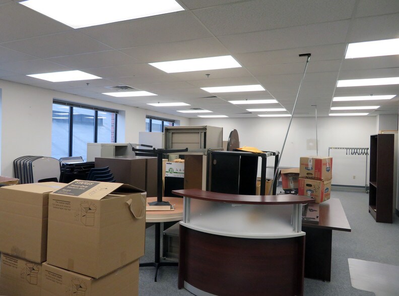 More Photos Of 100 N Cameron St, Harrisburg Office For Lease